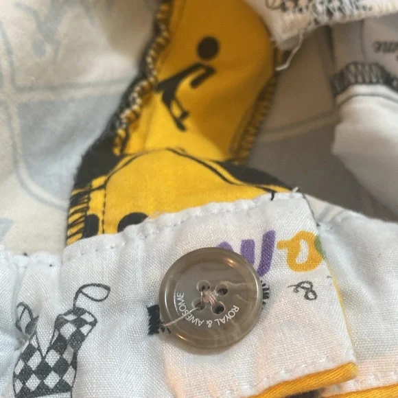 Royal and awesome mens size 36 fun print golf shorts - Picture 8 of 9